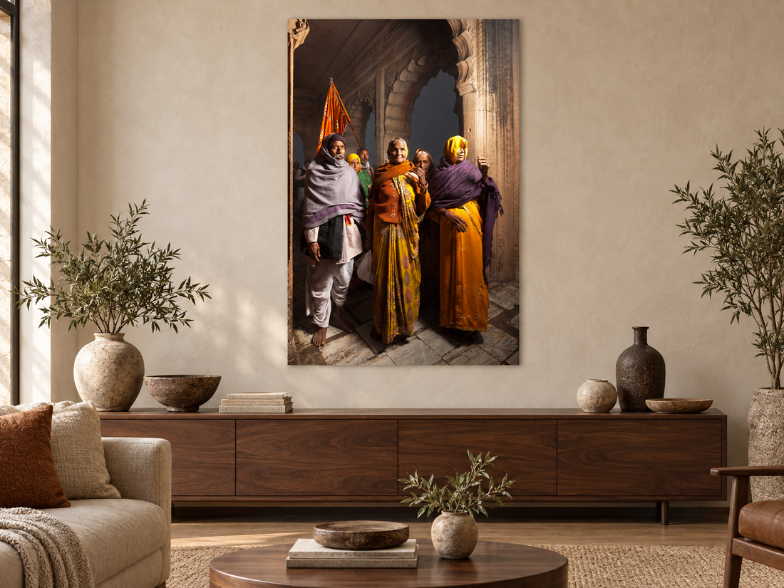 PILGRIM FAMILY, INDIA