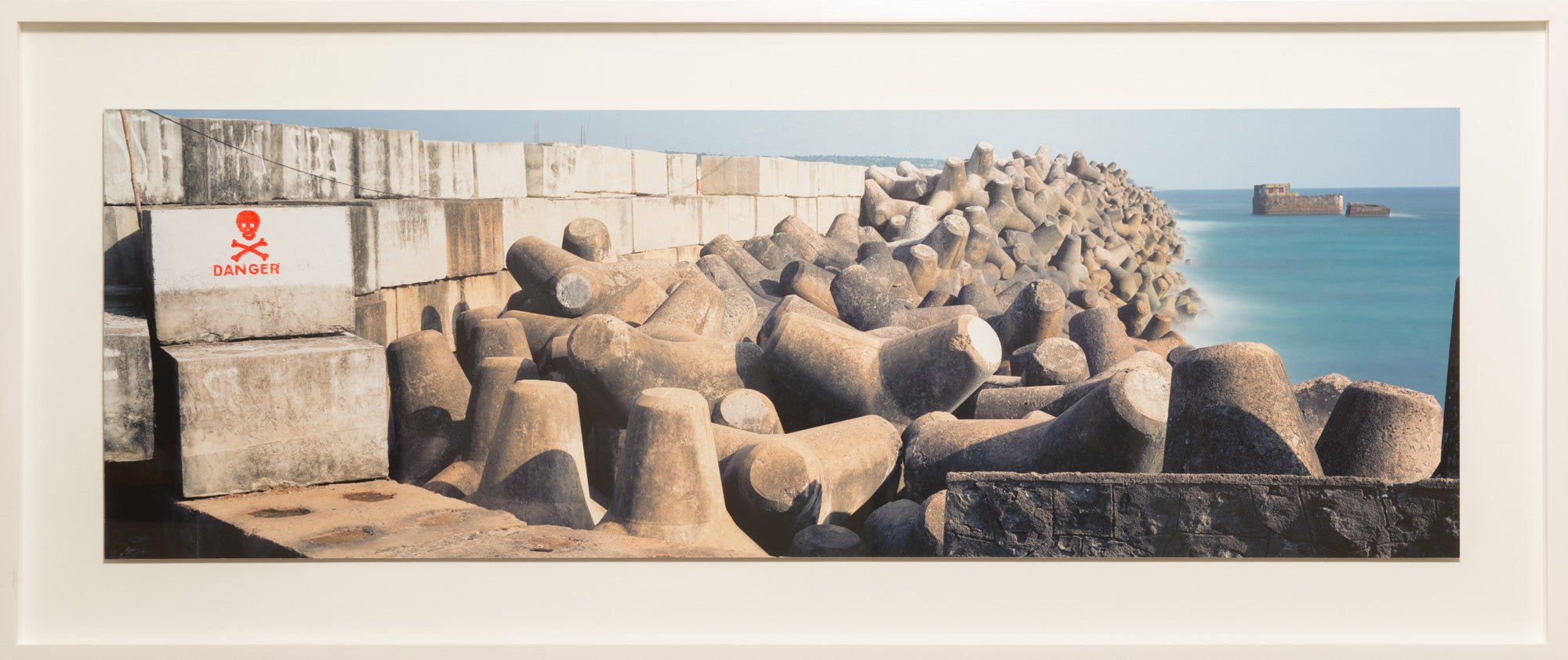 Wave Breakers, Indien