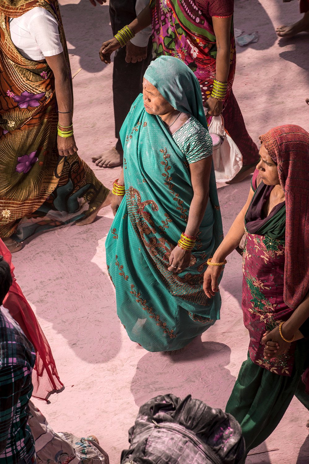 PILGRIM ON PURPLE DUST 1, INDIA