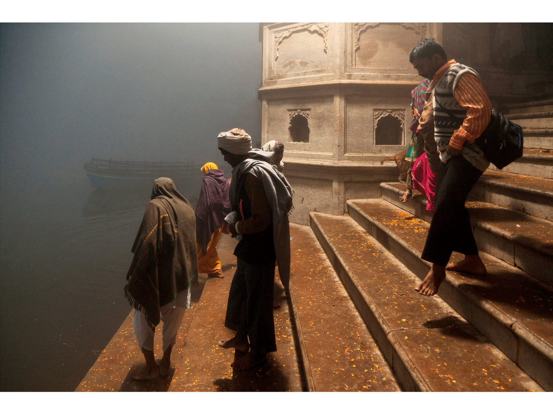 DESCENDING TO YAMUNA RIVER, INDIA