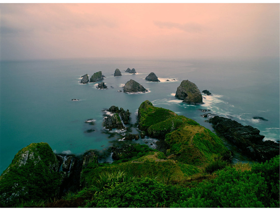 OCEAN ROCKS, NEW ZEALAND
